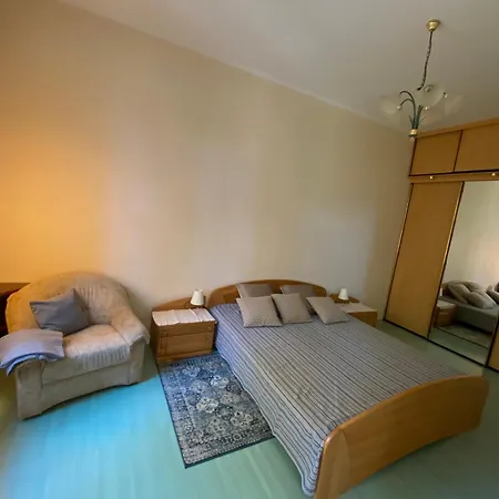 Appartement Spacious Lux With Fireplace And Jakuzzi, In The Quiet Heart Of Riga, Next To The Old Town